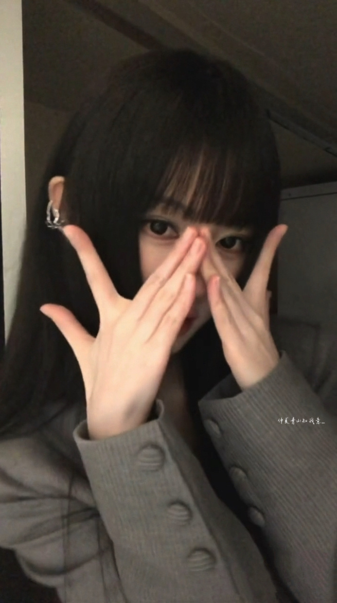 鞠婧祎 jjy﻿鞠婧祎苏绿夏 依旧齐刘海