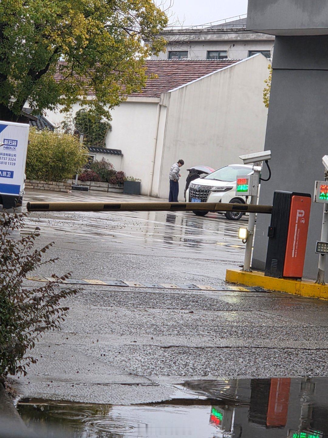 大军老师是一年不如一年了 