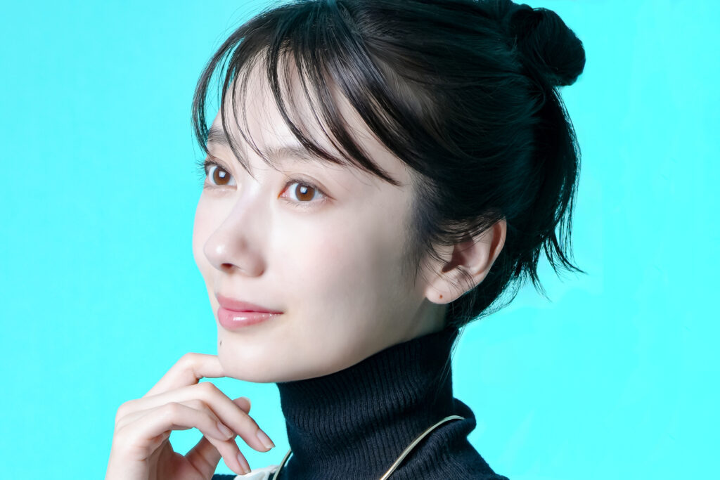 日娱新闻波瑠 波瑠 日媒《cocorone》采访美图。 