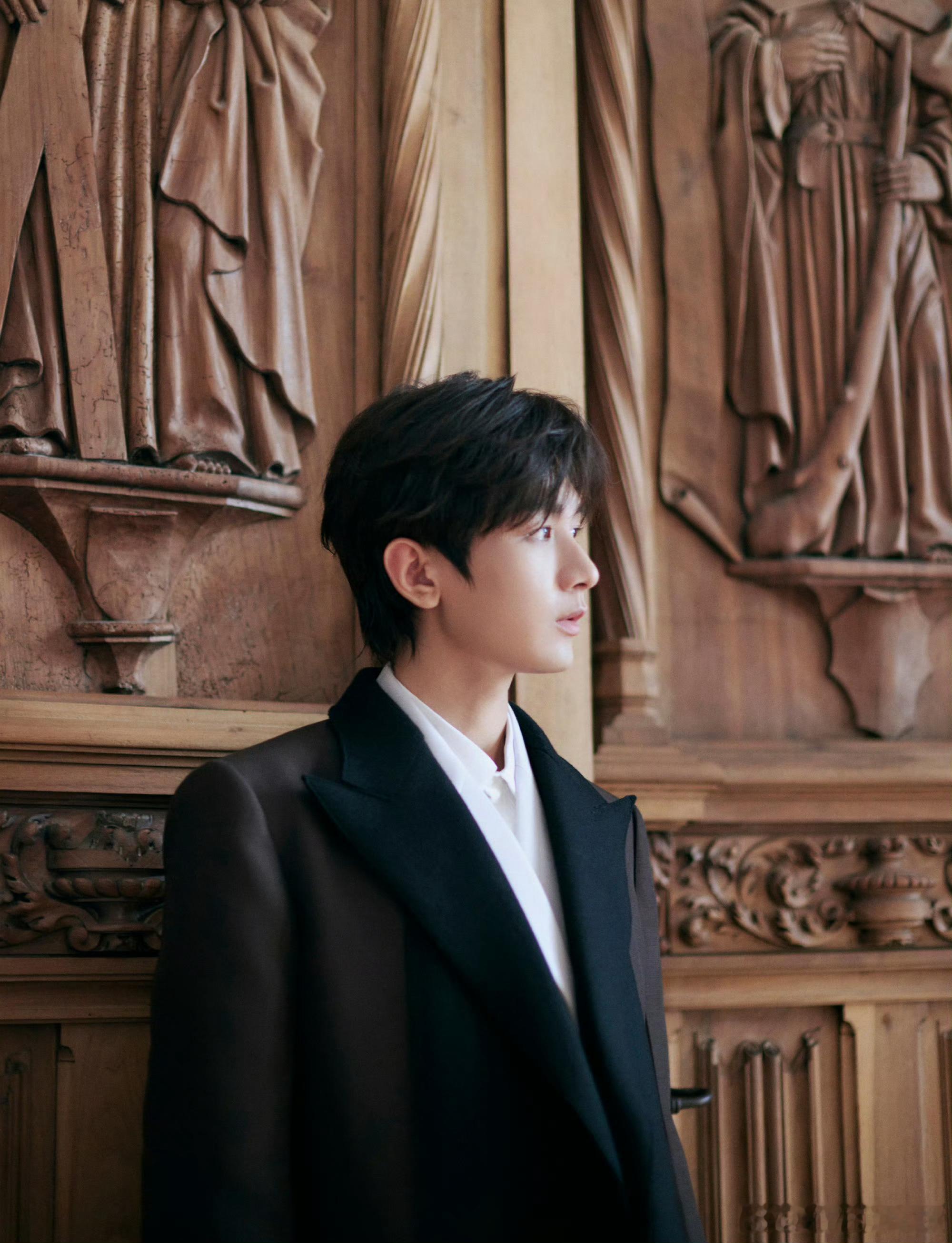 成毅两京十五日cy成毅朱瞻基成毅愿你成为自己的太阳，无需凭借谁的光。成毅｜赴山海