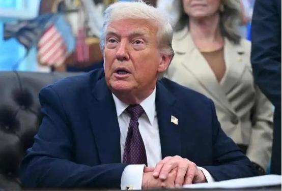 美国可以不让中国进国际空间站，不让荷兰卖光刻机给中国，可以不让伊朗卖石油给中国，