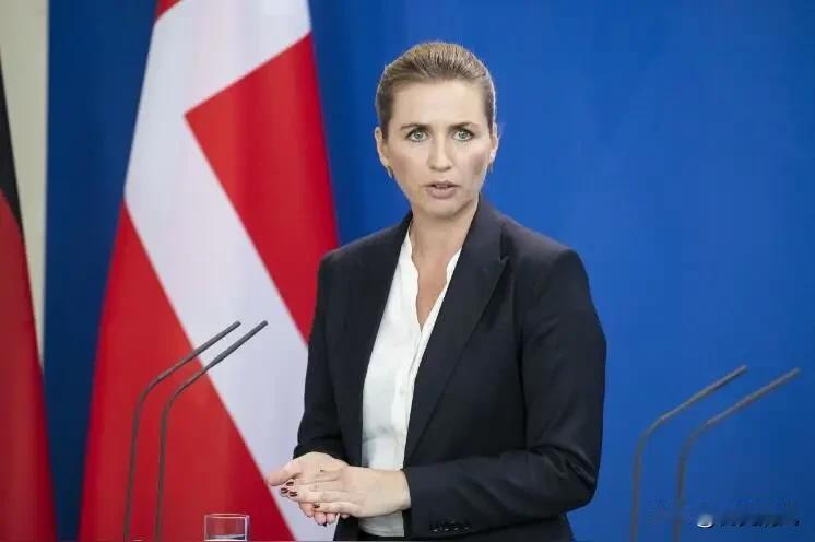 丹麦首相宣布
格陵兰岛主权必须得到尊重！
 
2026年2月15日，当地时间2月