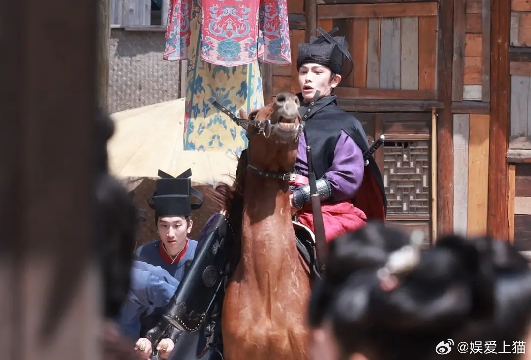 丁禹兮这妆造真的好吗 