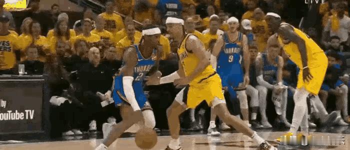 文班亚马那个“锁喉推”，吹你进攻犯规一点都不冤。
裁判报告出来了，判罚正确。
关