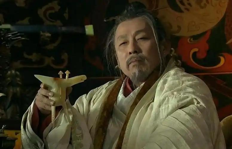 刘邦临终前，吕后问道：“陛下百年之后，萧相国若死，谁可代之？” 刘邦说：“曹参可