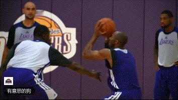 科比投篮，手臂呈现标准90度！