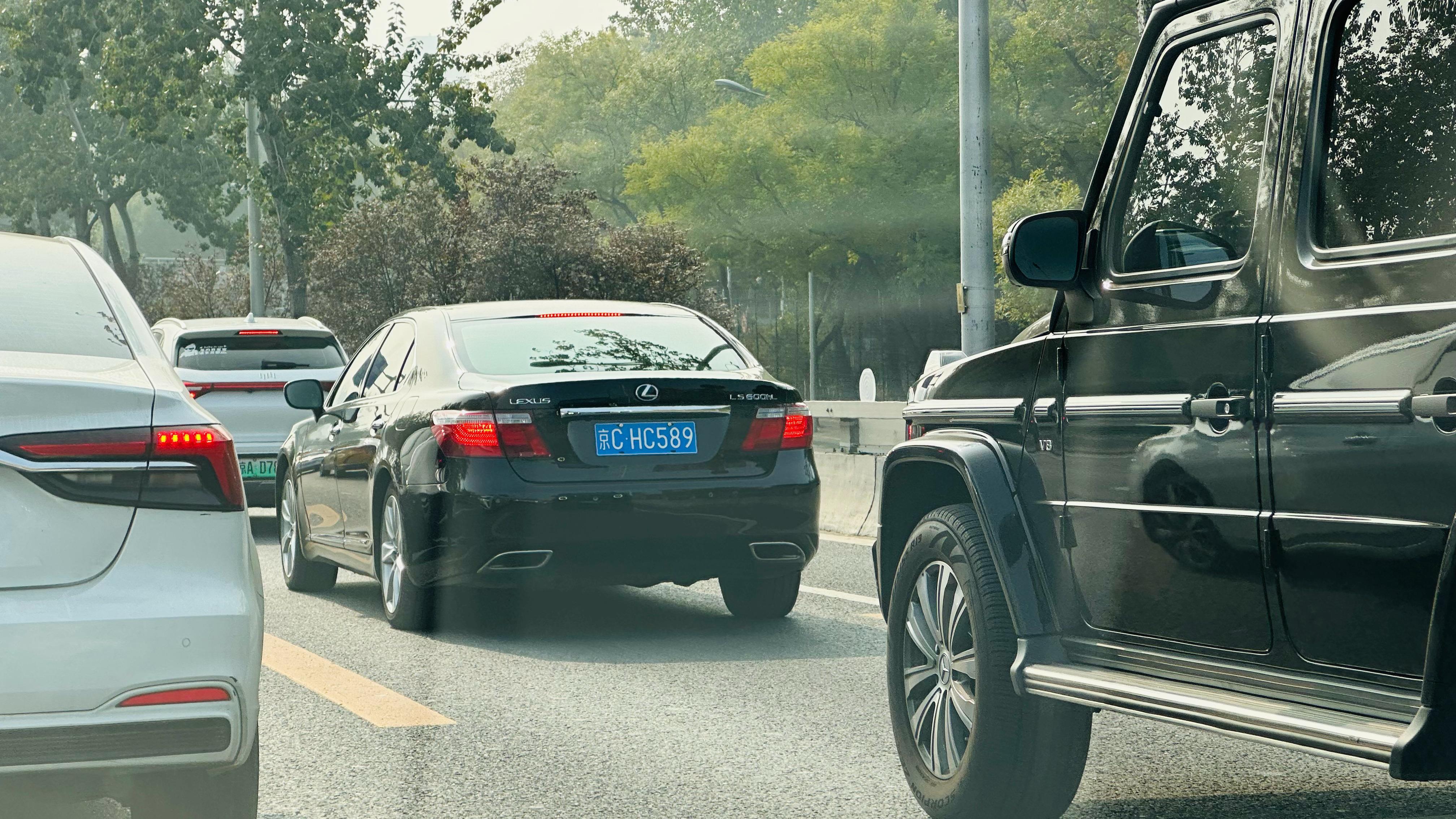 2UR-FSE V8 5.0 Hybrid Lexus LS 600h L大哥可