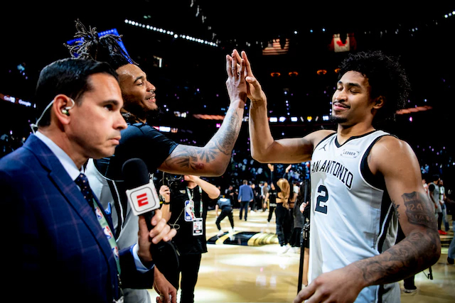 晚安马刺 生活没有样板，当下就是最美的存在。晚安刺蜜明天见晚安心语 ｜超话创作官