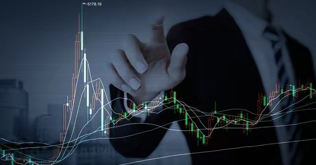 2025中报券商净利润十强 1. 国泰海通：157.37亿元（榜首，合并整合效应