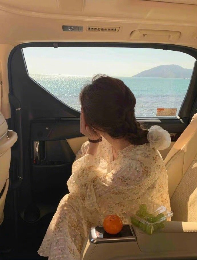 成年人的高级自律：苦事不宣、乐事不扬、闲事不管  