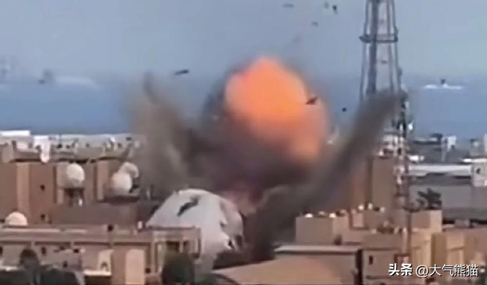 伊朗这一次打击堪称教科书级别，对亚马逊的多个数据中心下手，相当于掐断了美军的网络