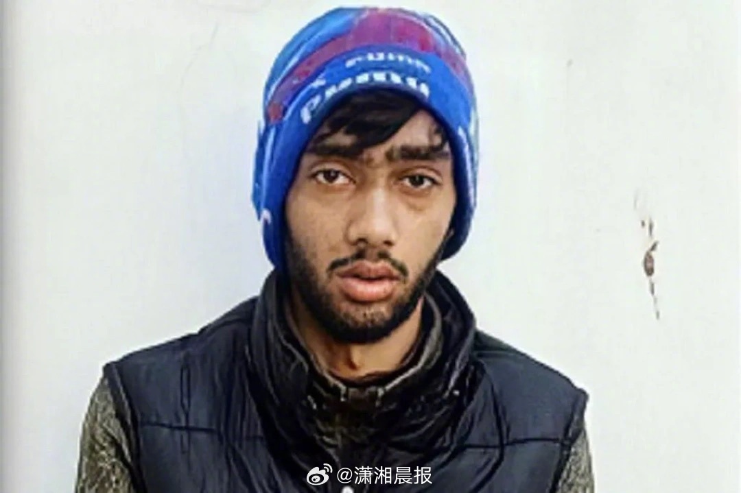 【巴基斯坦#14岁少年输了游戏持枪杀死家中4人#，#14岁少年持枪杀死全家被判1