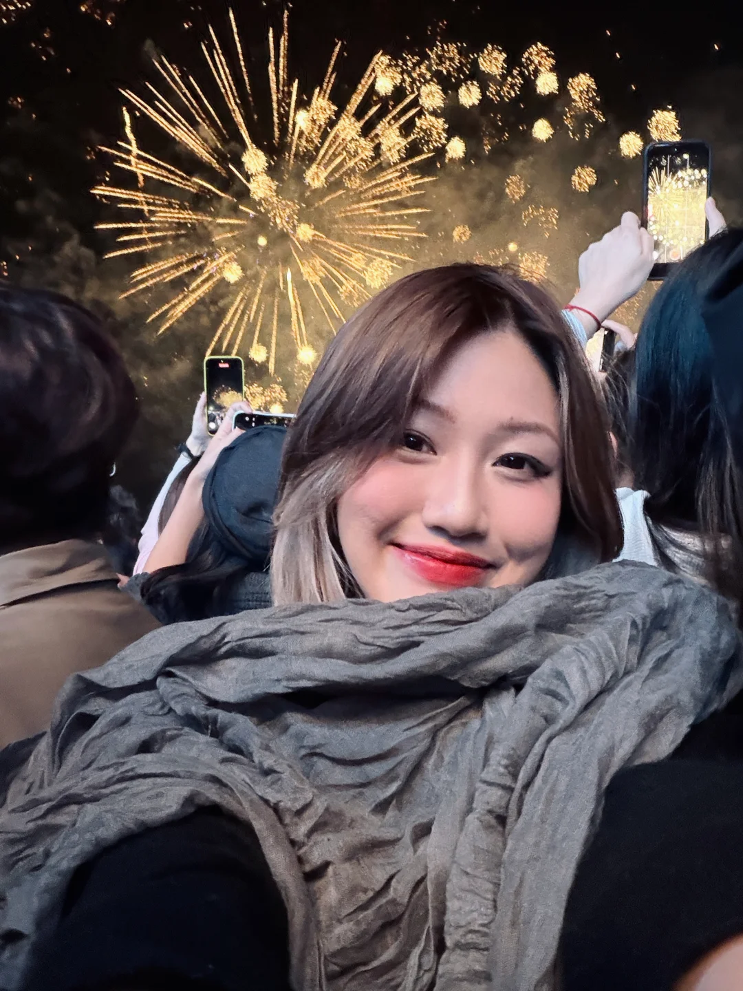 🎆如果你知道Mavis 弹琴陪我看烟花，你也会羡慕我。