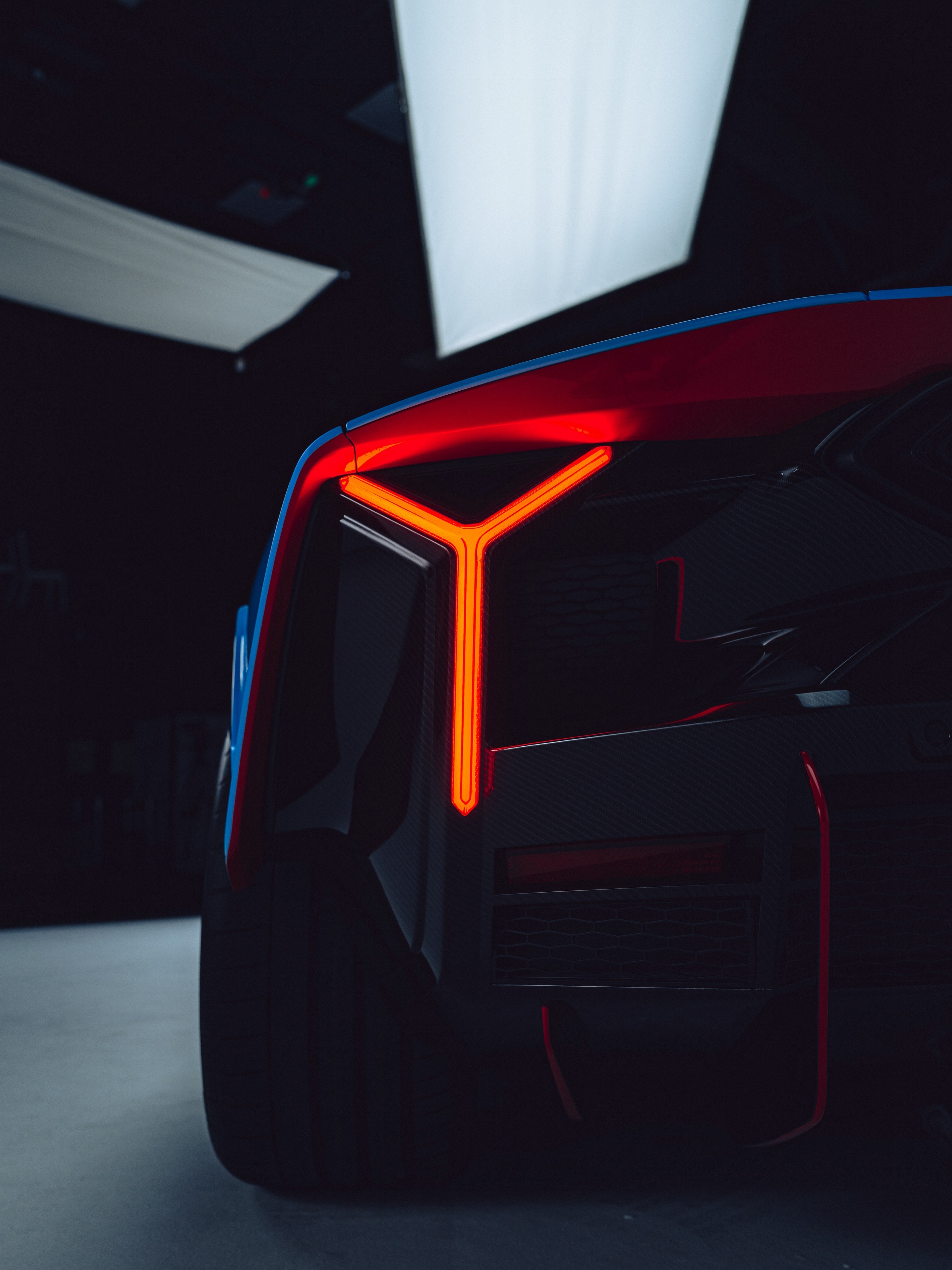 兰博基尼 Few-Off系列的最新成员Fenomeno Roadster。全球仅