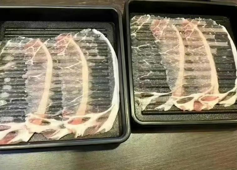 薄的像纸片一样的日本透明五花肉，有一说一，吃不起可以完全不吃，有必要把五花肉搞成