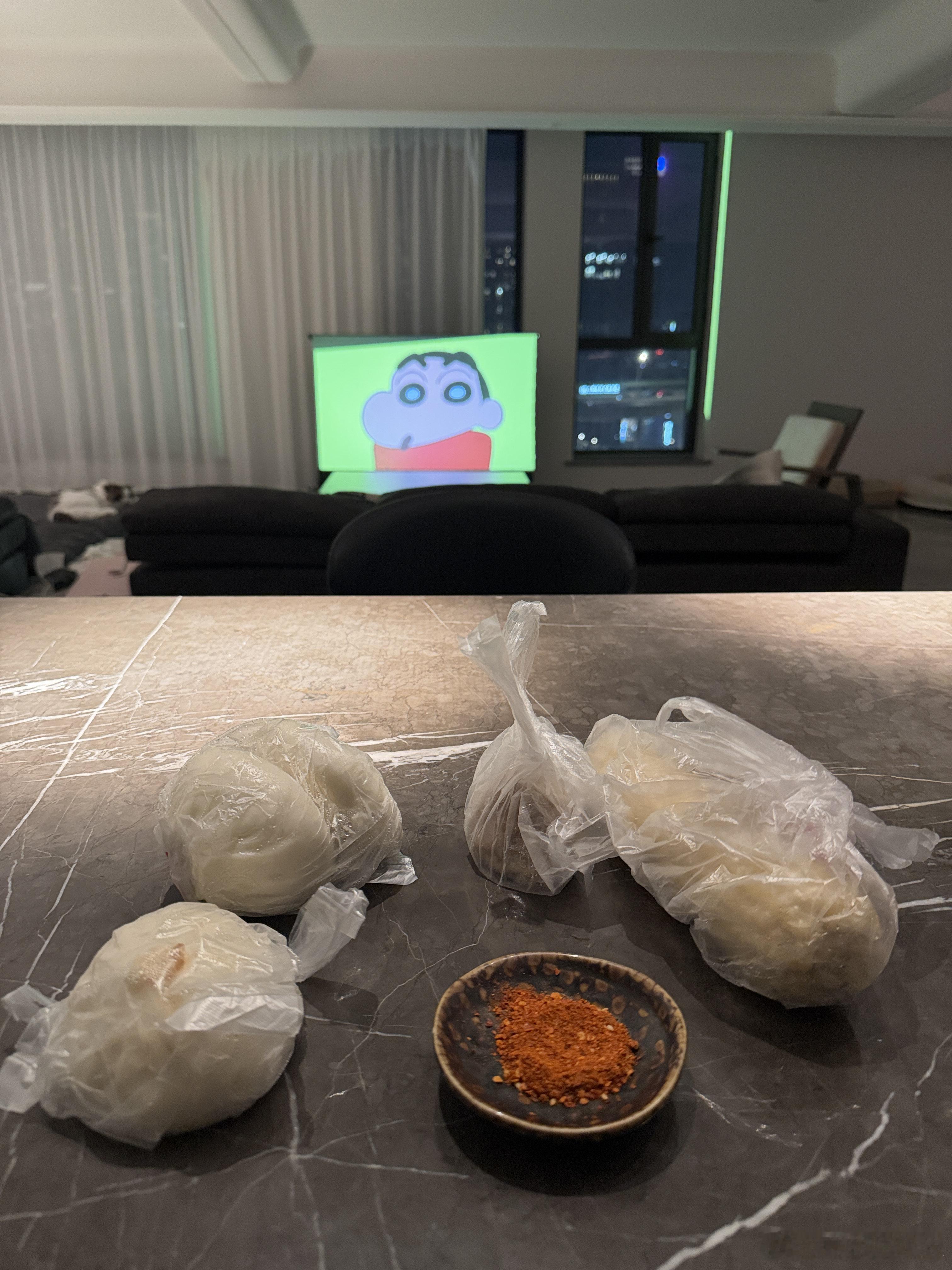 专注自己的呆萌生活ps：这个辣椒面超香 像小时候方便面调料包的味道 