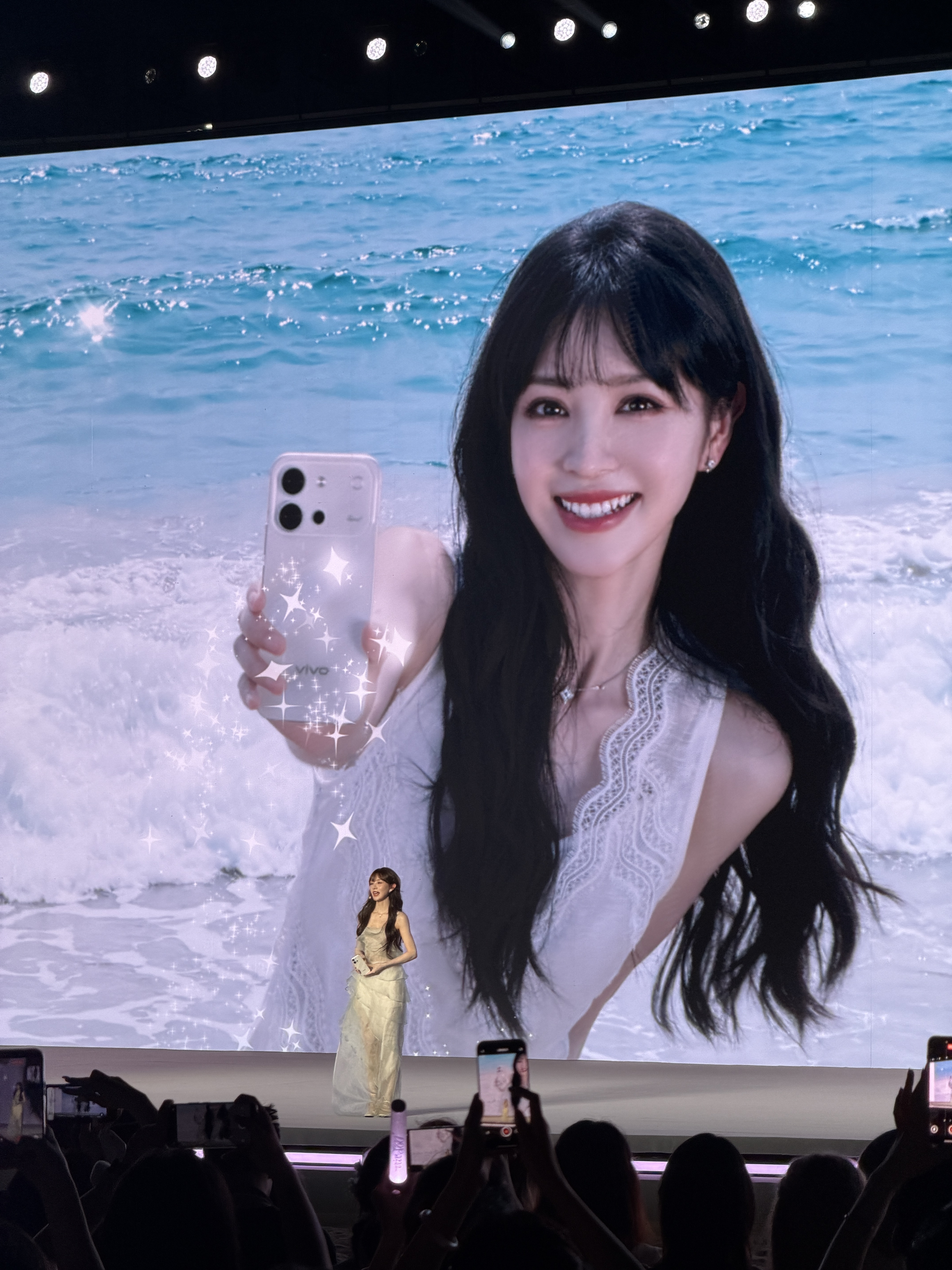 小宇在vivo S60现场，live确实是现在的趋势，但是蓝厂这次all in 
