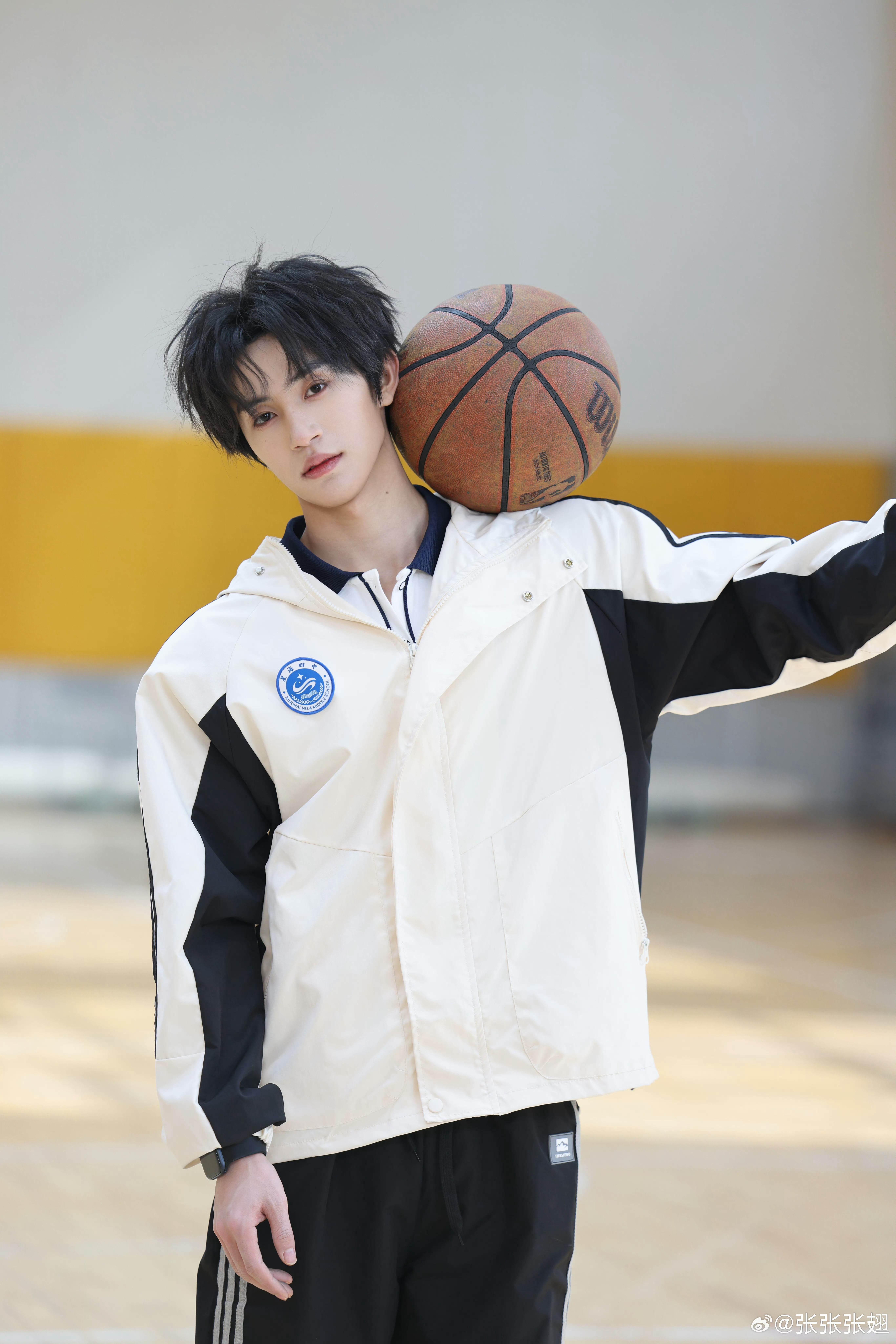 恭喜张翅的那年冬至🍎首日热度破10651w🏆登顶热播榜➕新剧榜TOP1就这个