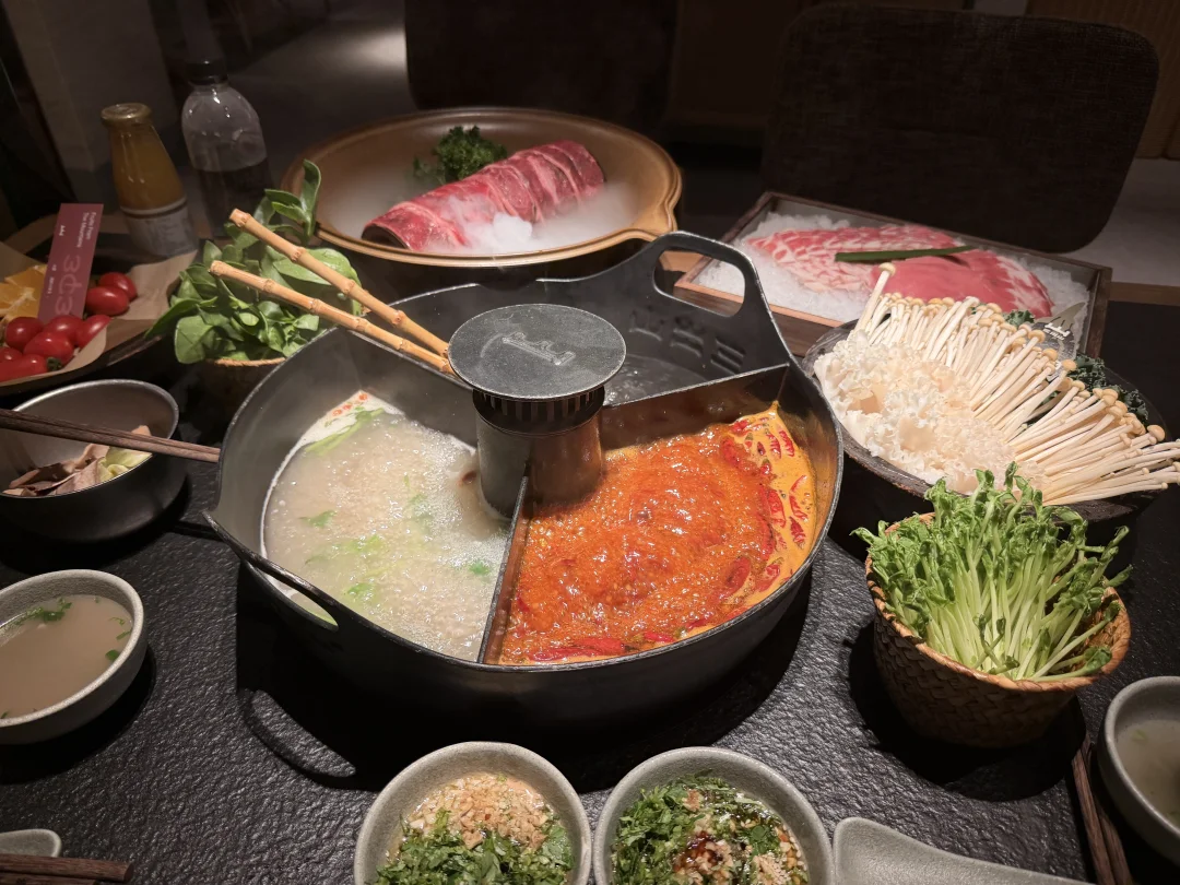 终于吃上三出山啦～