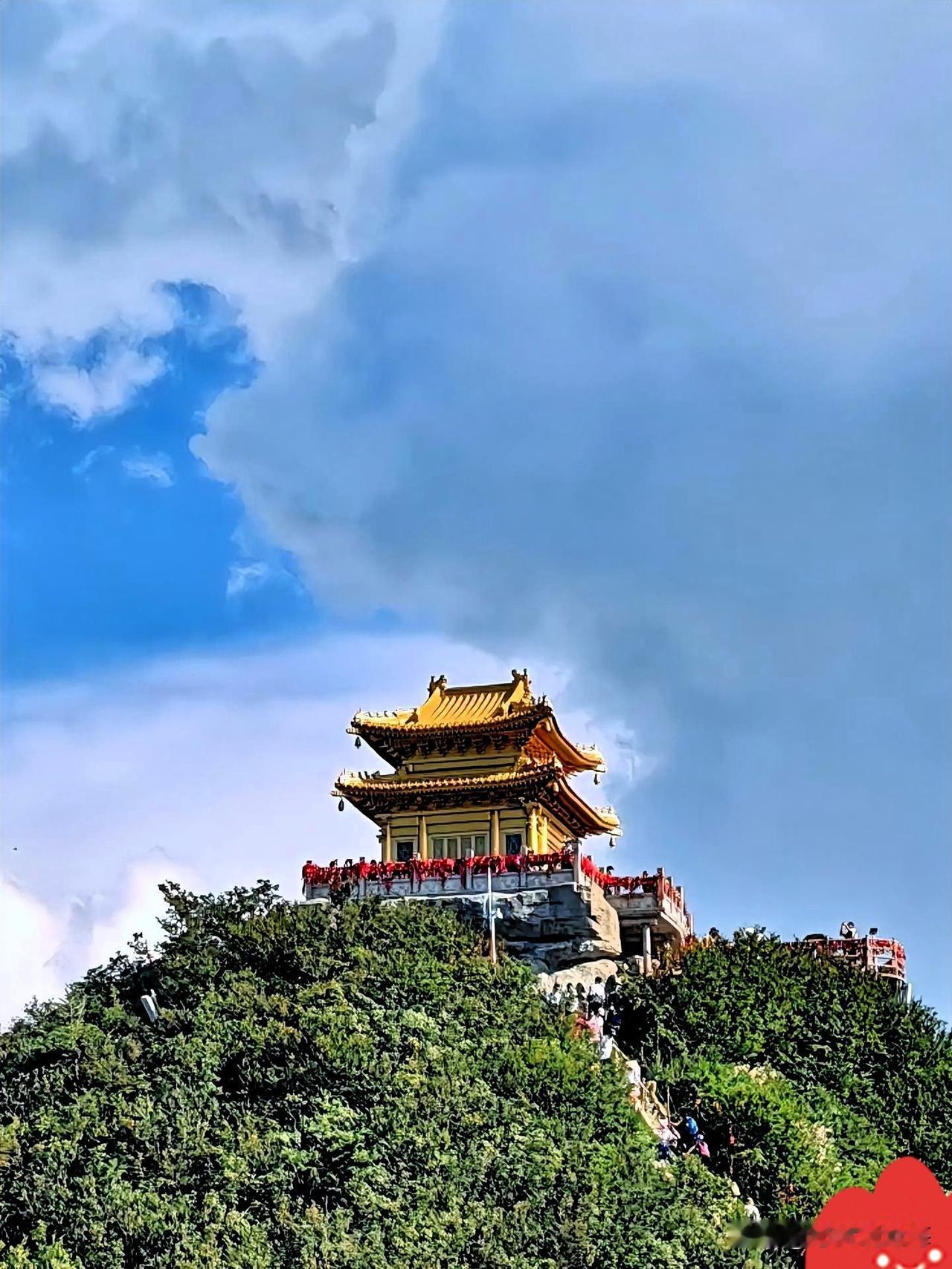 很多人总在争论，到底是选择重要还是努力重要，有人说选择不对努力白费。
 
我觉得