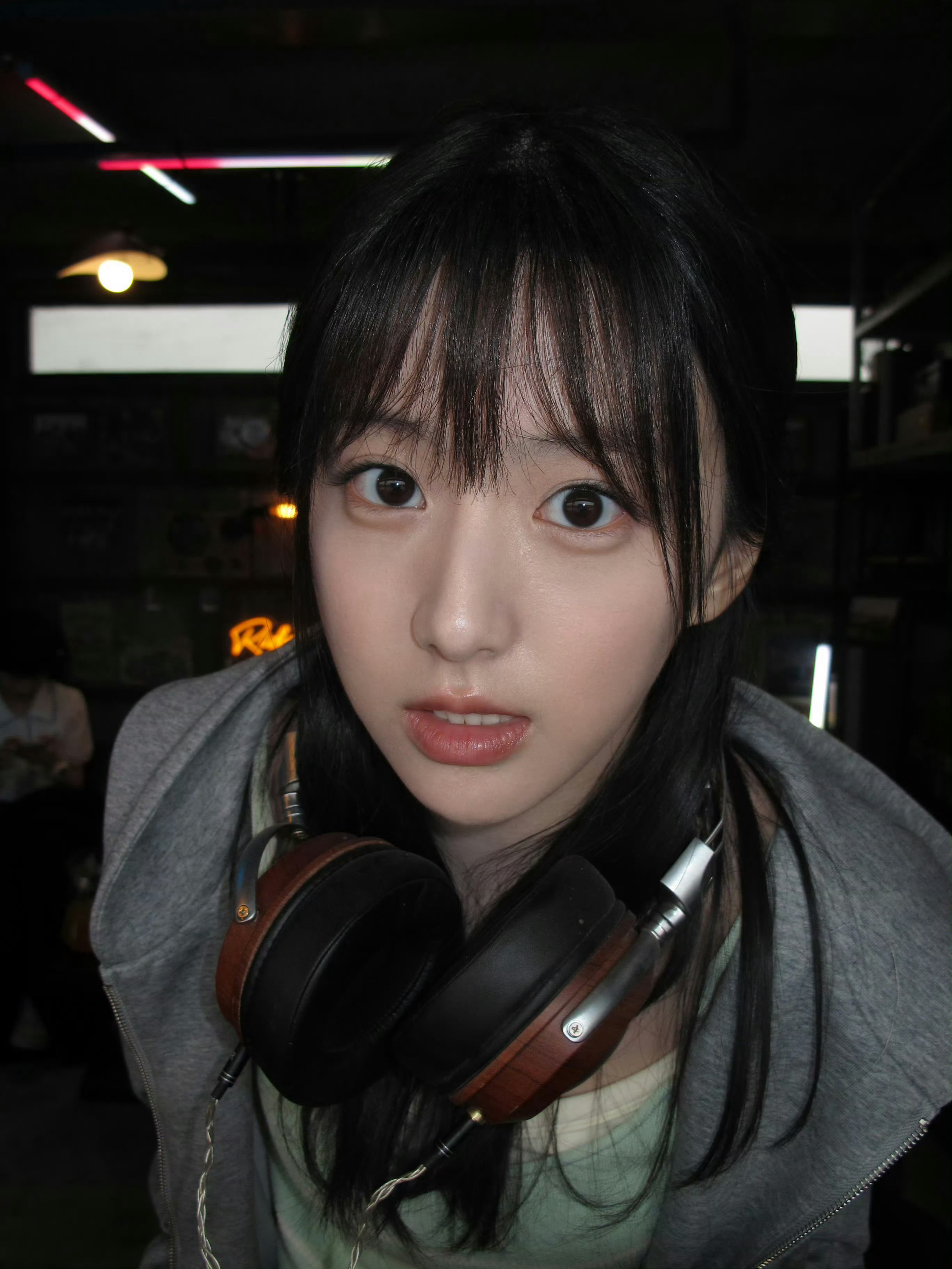 怎么有人的卧蚕这么会长啊 完全就是来报恩的…. 