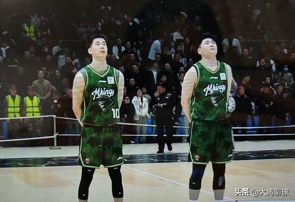 什么13中3，郭昊文仅得到11分？就在昨晚南京同曦对阵青岛男篮，虽然在比赛老开始