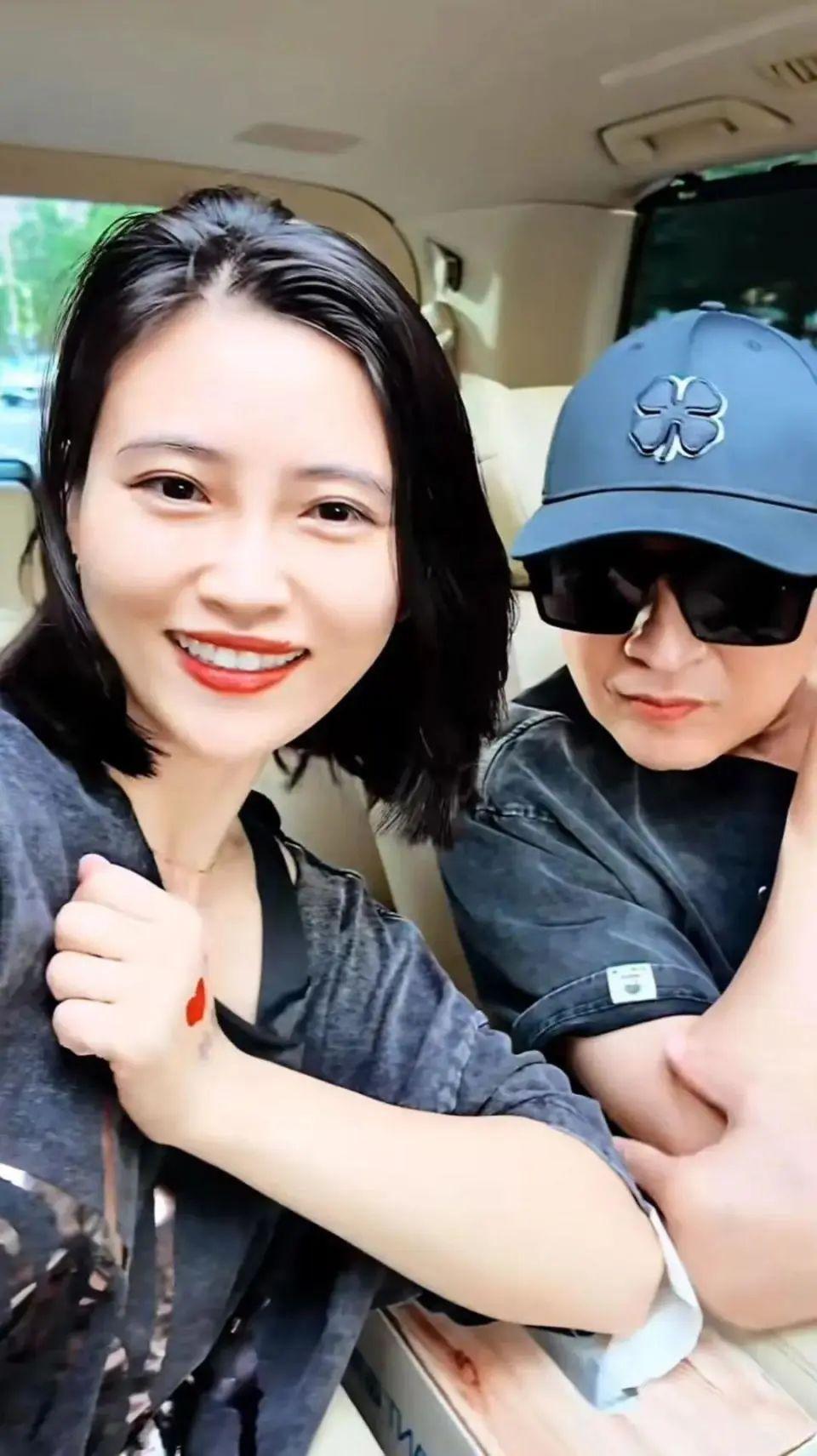 2023年，马景涛与吴婧在朋友聚会上相识，两人年龄相差26岁，64岁的马景涛与吴