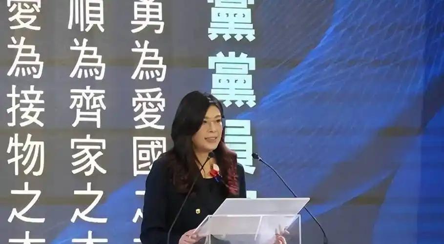 86岁绿营大佬撂狠话：再活24年，就等台湾回归祖国怀抱
 
最近岛内政坛彻底炸锅