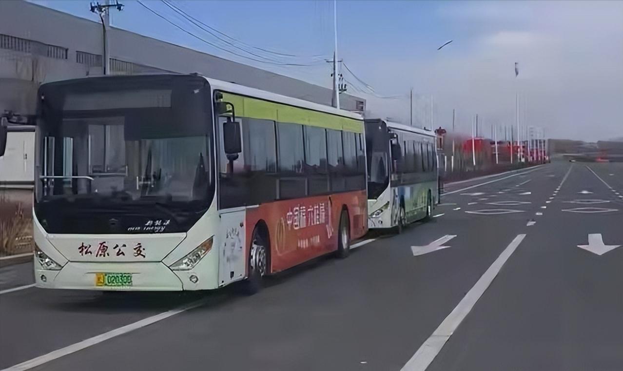 🌙吉林松原，27岁男子在一家公司上班，每天下班需要赶公交回家，却紧赶慢赶总是赶