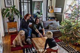 美国中产阶级感觉生活越来越负担不起的原因 近期在网络上热传的经济评论引发了关于美