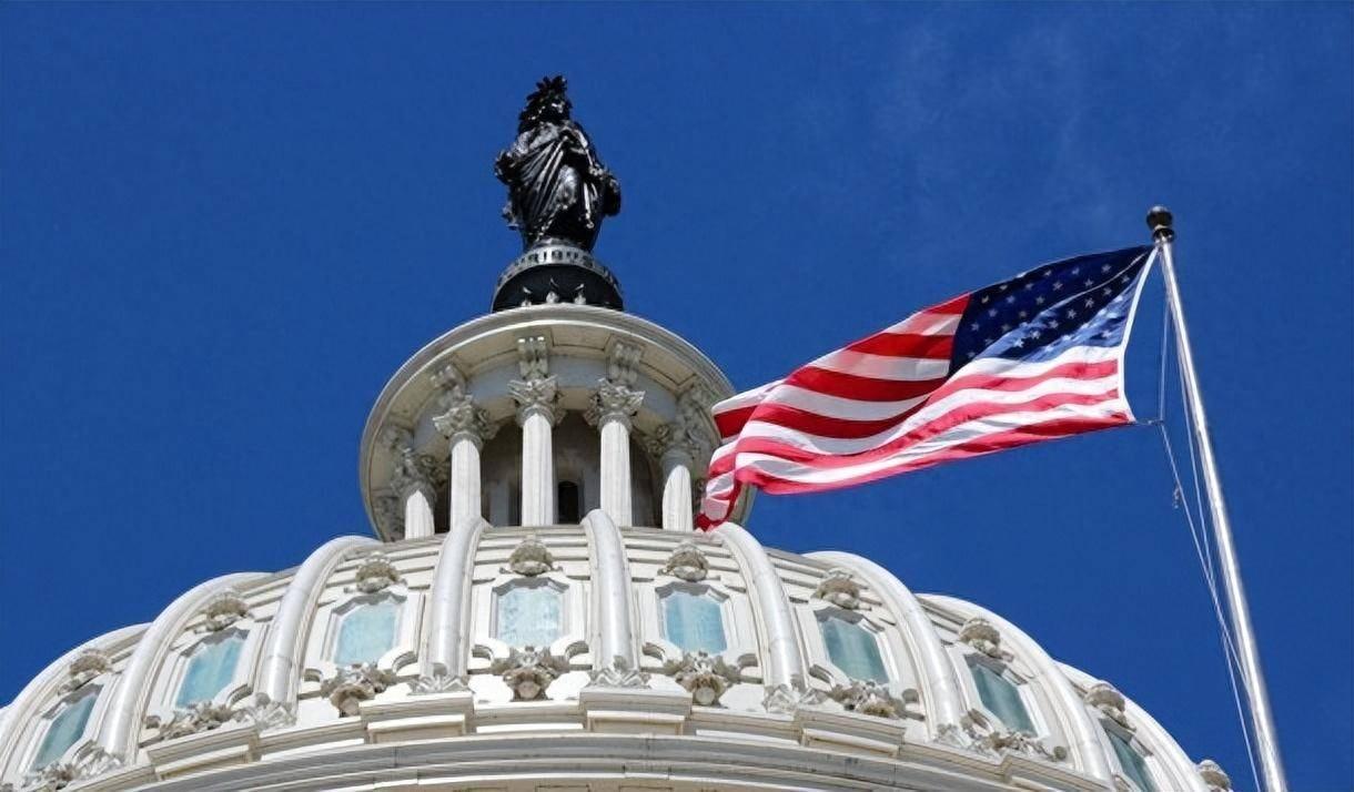 台湾将加速回归？美媒称大陆攻台时间确定，台：还须满足三个条件
-
二月二十四日同