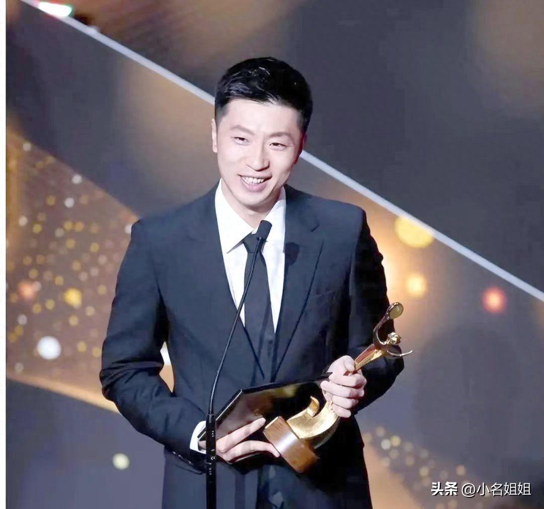 特意去扒了一下马龙

终于知道为啥他平时总显得那么高冷

因为他这个人啊，其他什