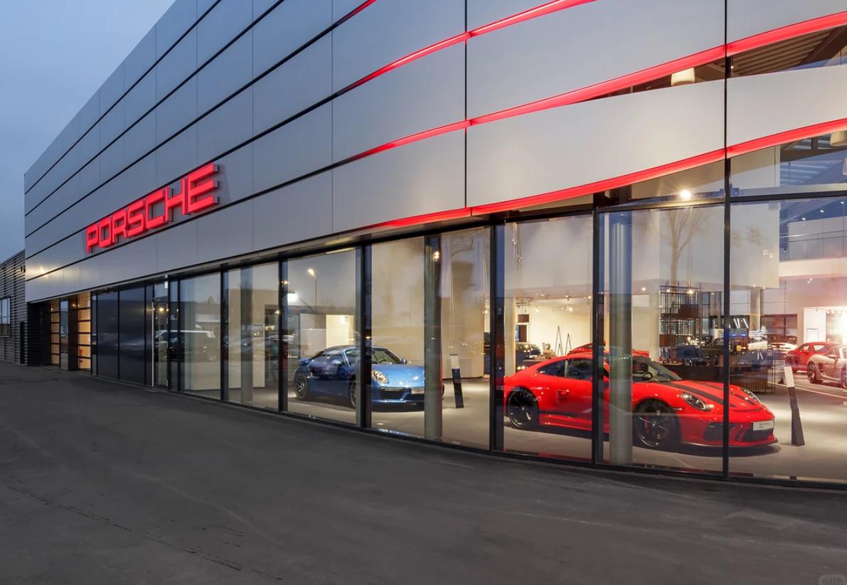 卖不动了？保时捷宣布回归燃油车，还要裁员30%
10月7日，保时捷发布“Spor