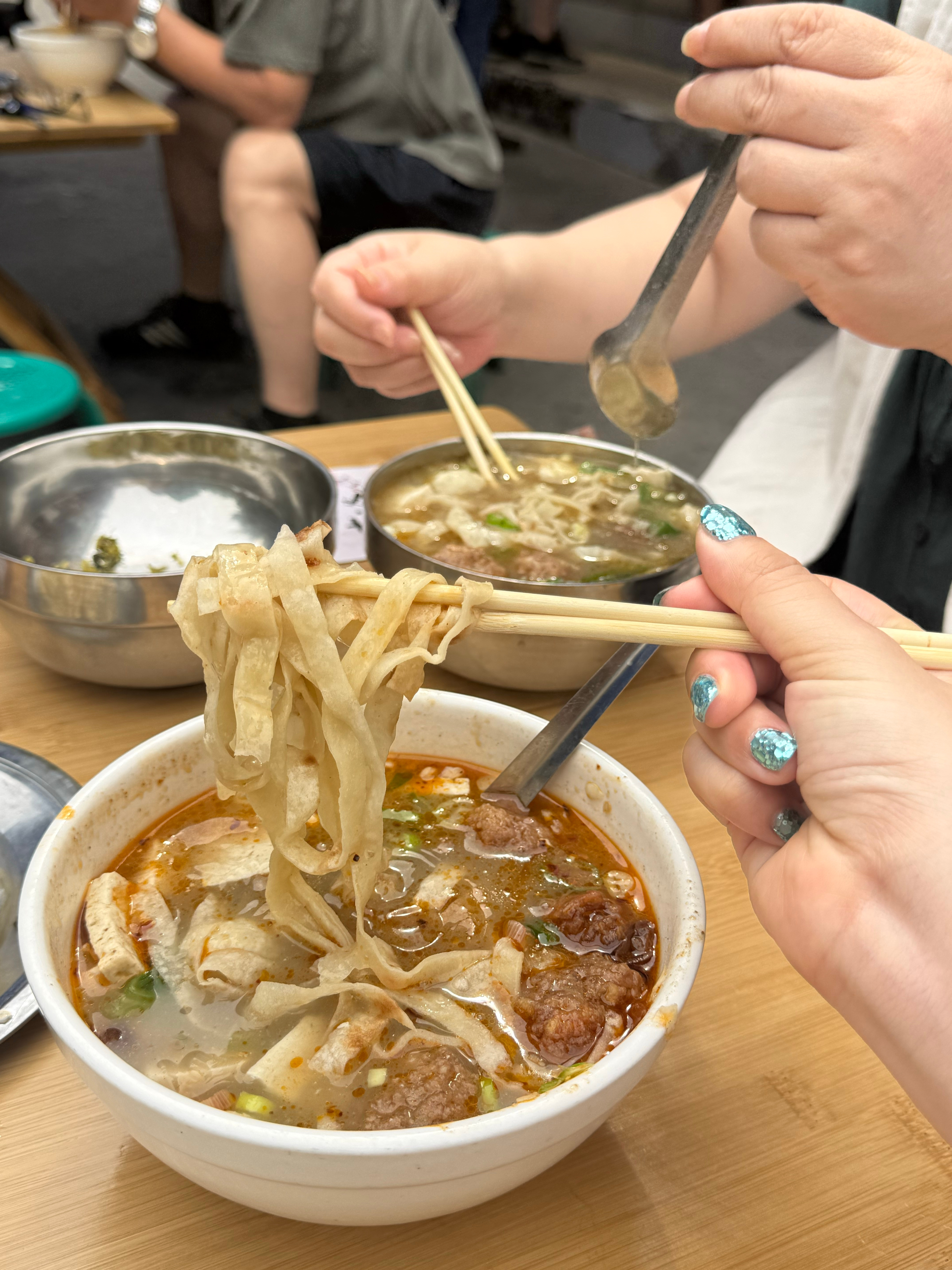来洛阳了整点好吃的风起洛阳旅行美食好吃好吃好吃胡辣汤不可辜负的美食 洛阳