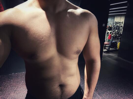 贪酒的人肚子不会小🍺