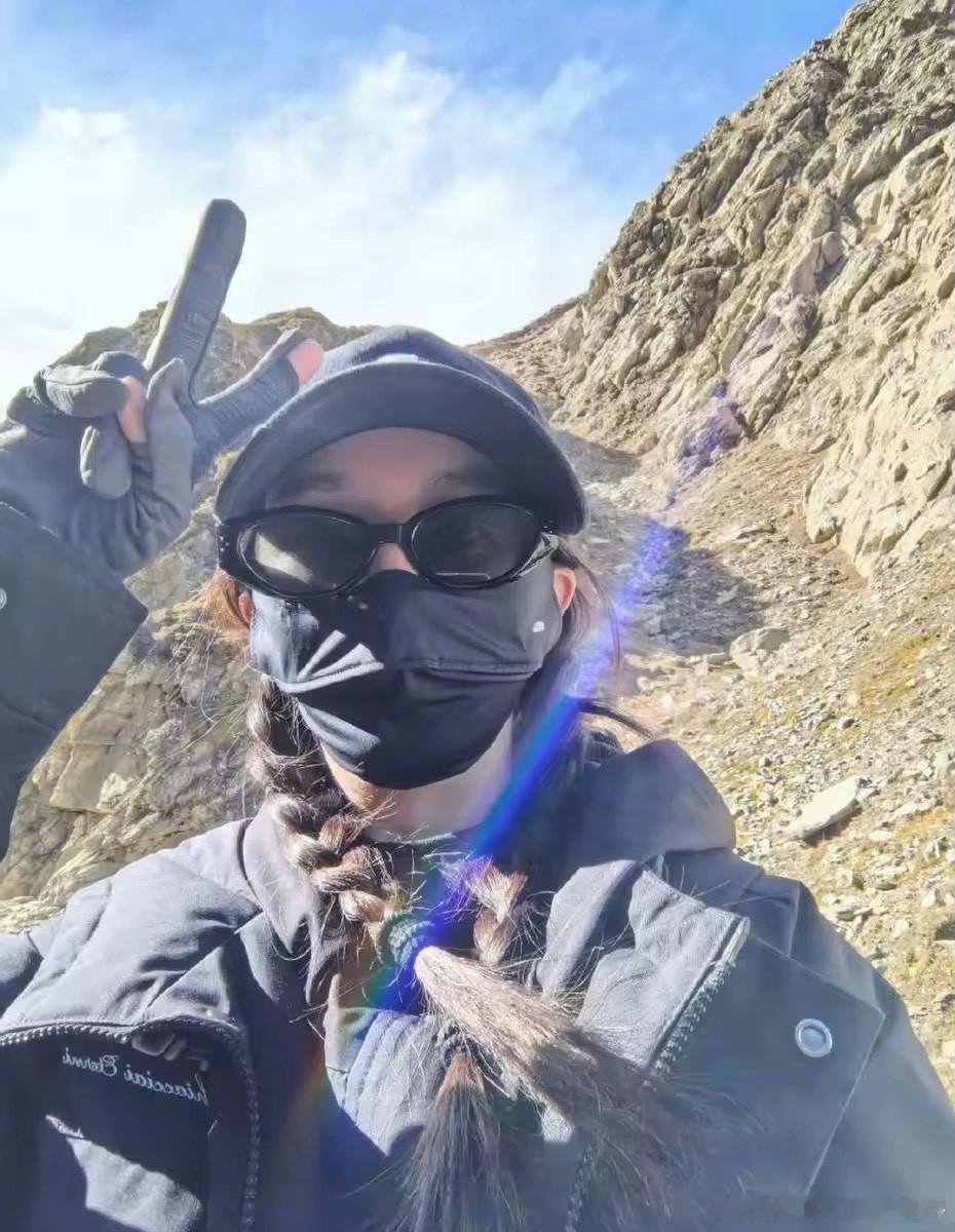 杨幂[超话]杨幂说国庆节想去旅行推荐目的地杨幂国庆节想旅行 ​哇哦！提前祝旅行快