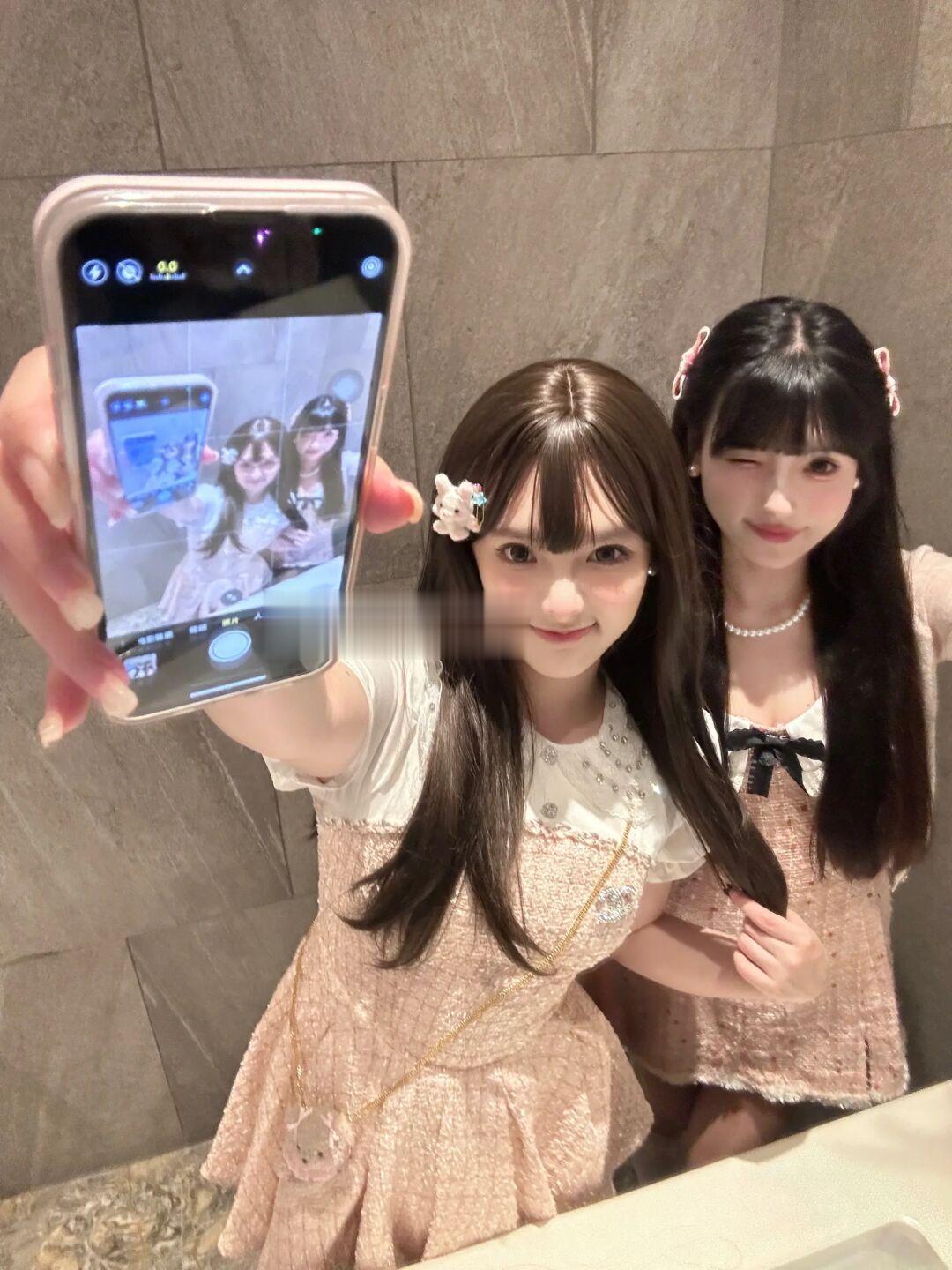🎀谁懂？！这个角度拍照也泰可爱了吧救命！