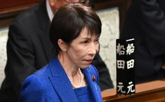 高市早苗内阁支持率暴跌，解散国会成最臭一手，下台已成定局？

就在当地时间25号