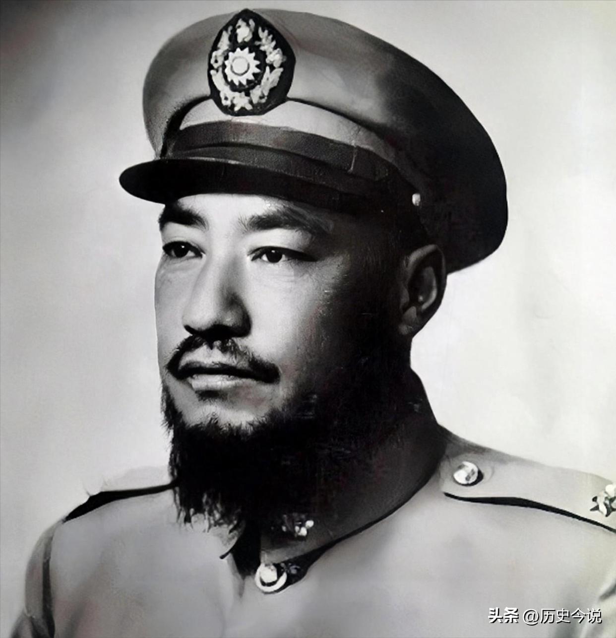 血泪不容忘却！活埋近5000红军的刽子手，逃亡享乐竟遭人歌颂
 
阅读此文前，诚