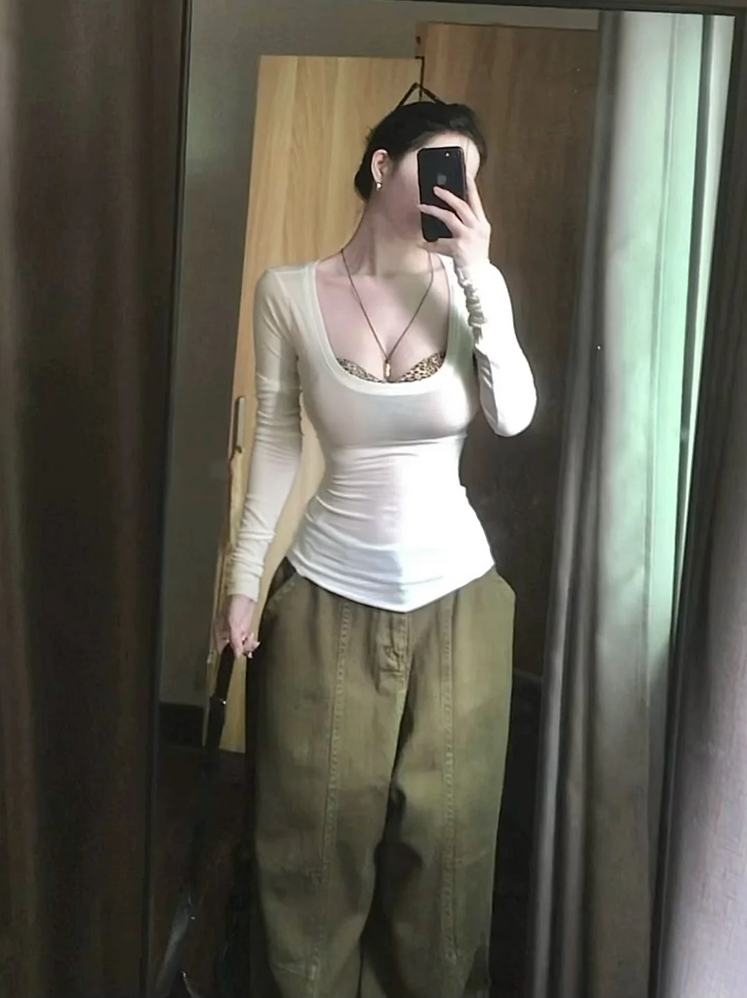 白绿色系就很日常慵懒美女感唉～