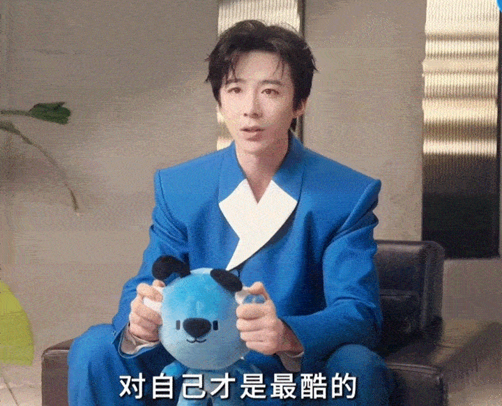 刘宇宁从用户到代言人的含金量刘宇宁用接地气的真诚拉近距离，用跨界破圈的影响力带动