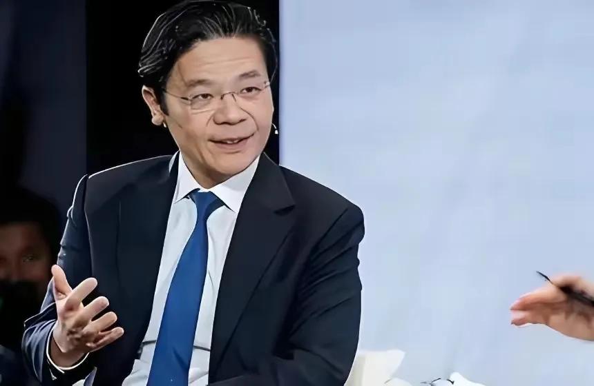 新加坡总理这话酸到骨子里了！
黄循财感慨“小国易被边缘化”，
早

干嘛去了？