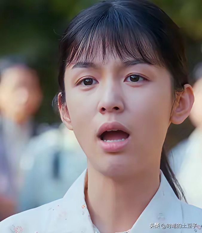 有种预感，周也要哭晕在厕所了，本以为凭借《你好1983》可以升咖，结果没想到，剧