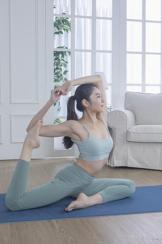 独练确实是个很棒的选择！在快节奏的生活中，选择独自锻炼往往能带来更纯粹、更自由的