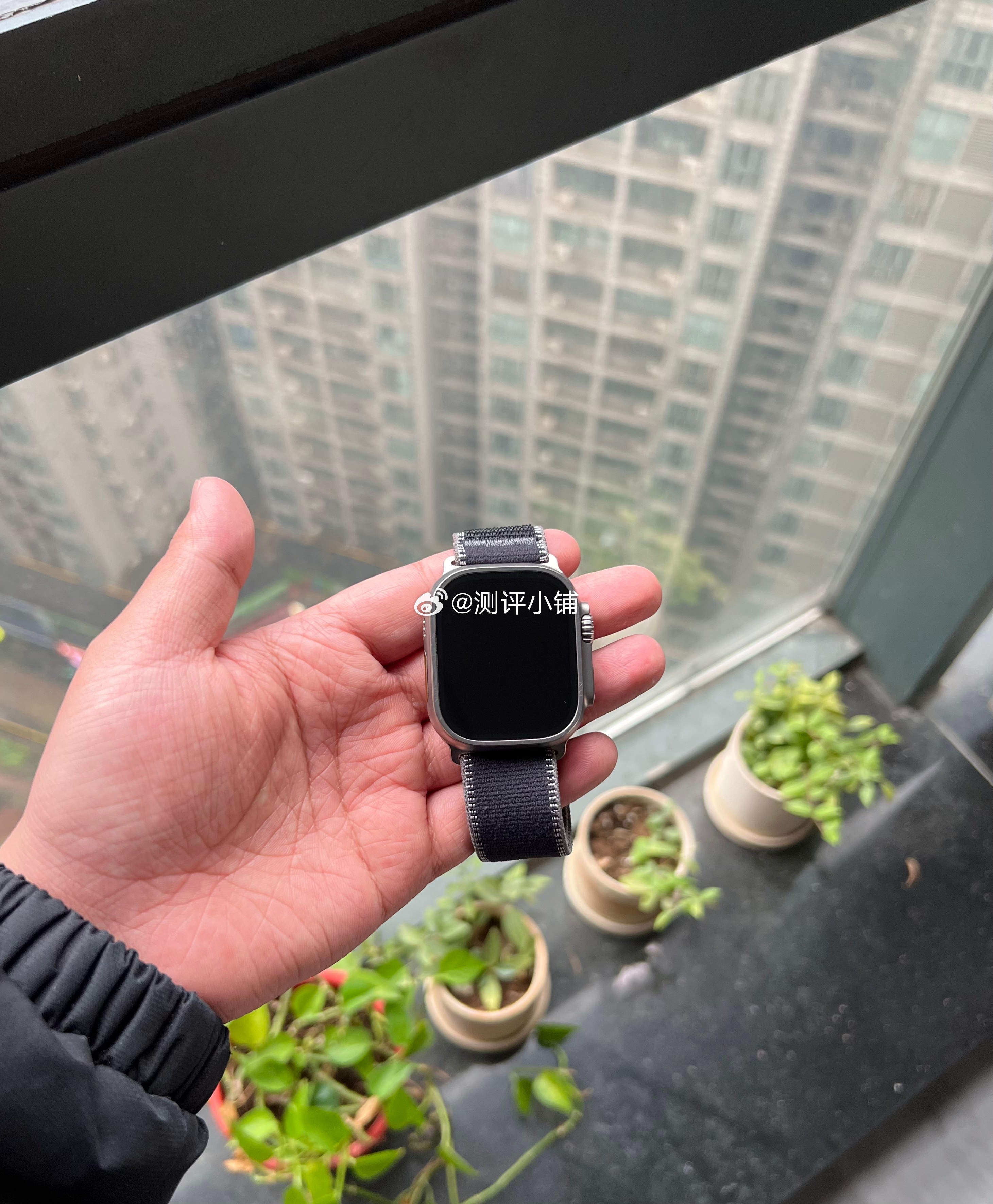 Apple Watch Ultra1代 49mm 钛金属原色+第三方编织表带，屏