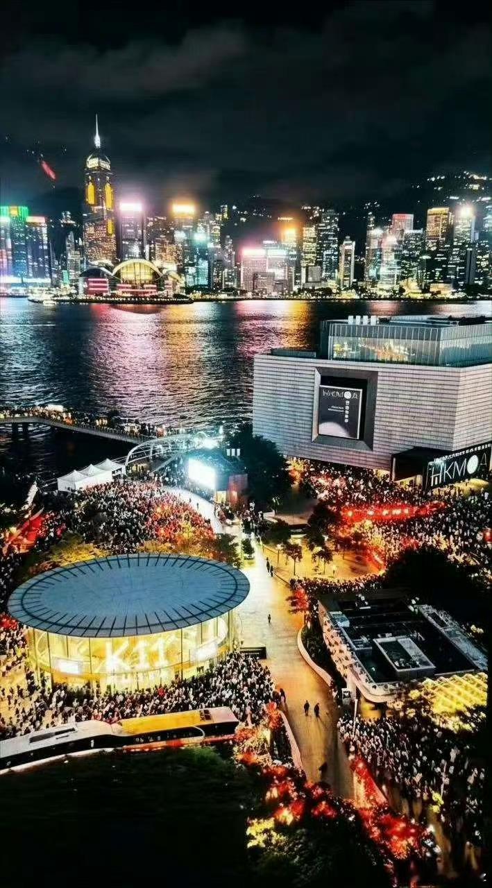 肖战小说都不敢这么写肖战 不敢写的小说情节，肖战和他的小飞侠做到了，双向奔赴的热