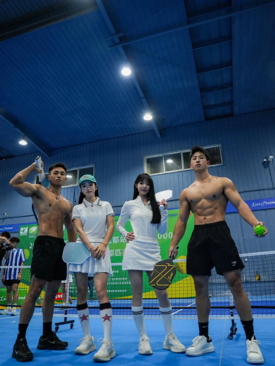 让我看看👀谁还没玩过匹克球