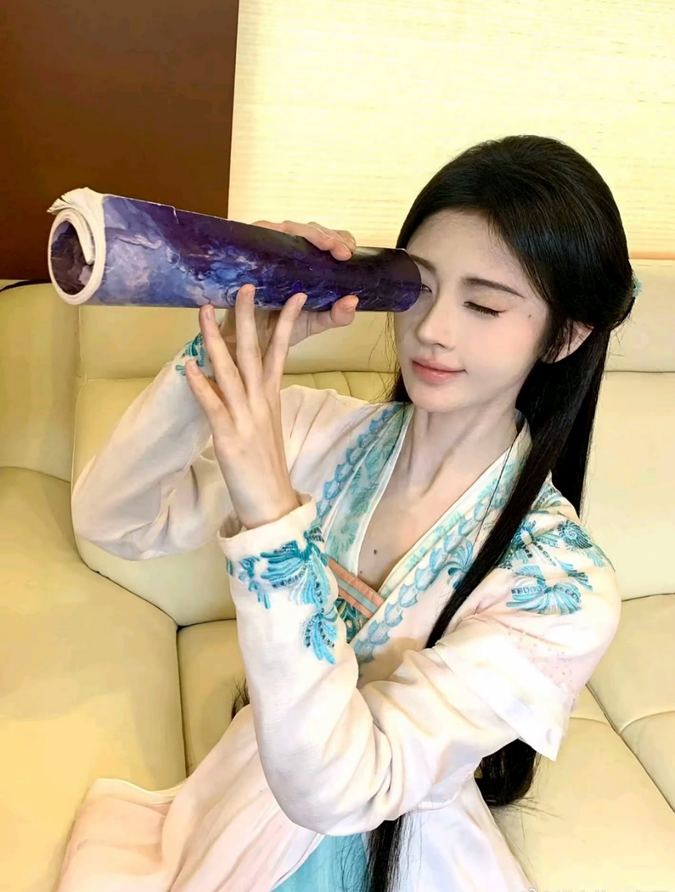 jjy ⁺˖ ํᜊ 너의 굿즈에서 너의 곁으로 ᜊ꙳ ༘