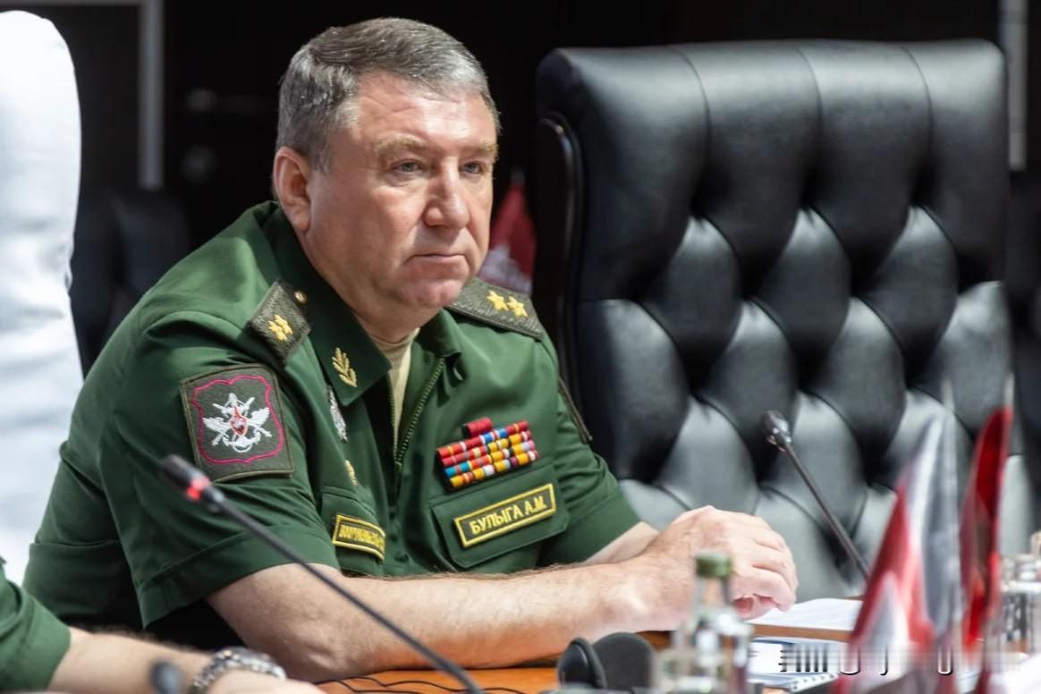 🇷🇺根据俄罗斯联邦总统令，曾任南方军区和南方集团军司令的亚历山大·桑奇克上将