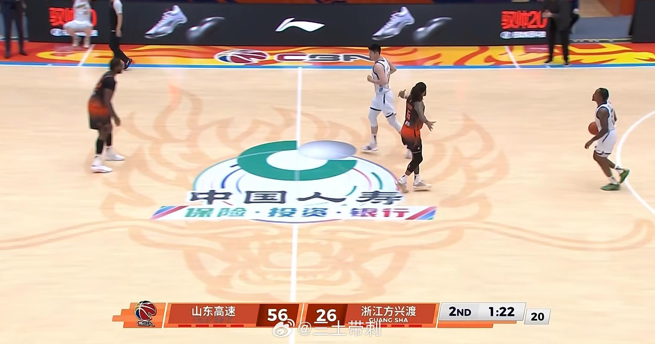 山东男篮VS广厦男篮 ？？？山东已经领先广厦30分了。。。 